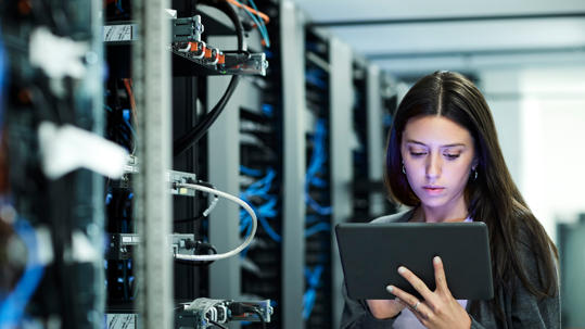Axoft — первый дистрибутор CommuniGate Systems со статусом «Сервисный Партнер»